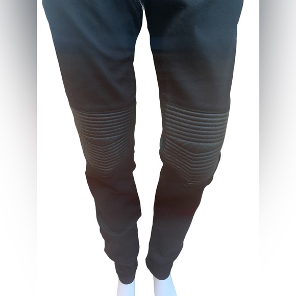 Nuts & Bolts Black Jeans, marked size 29 (waist) 34 (length) NWOT - Picture 3 of 14